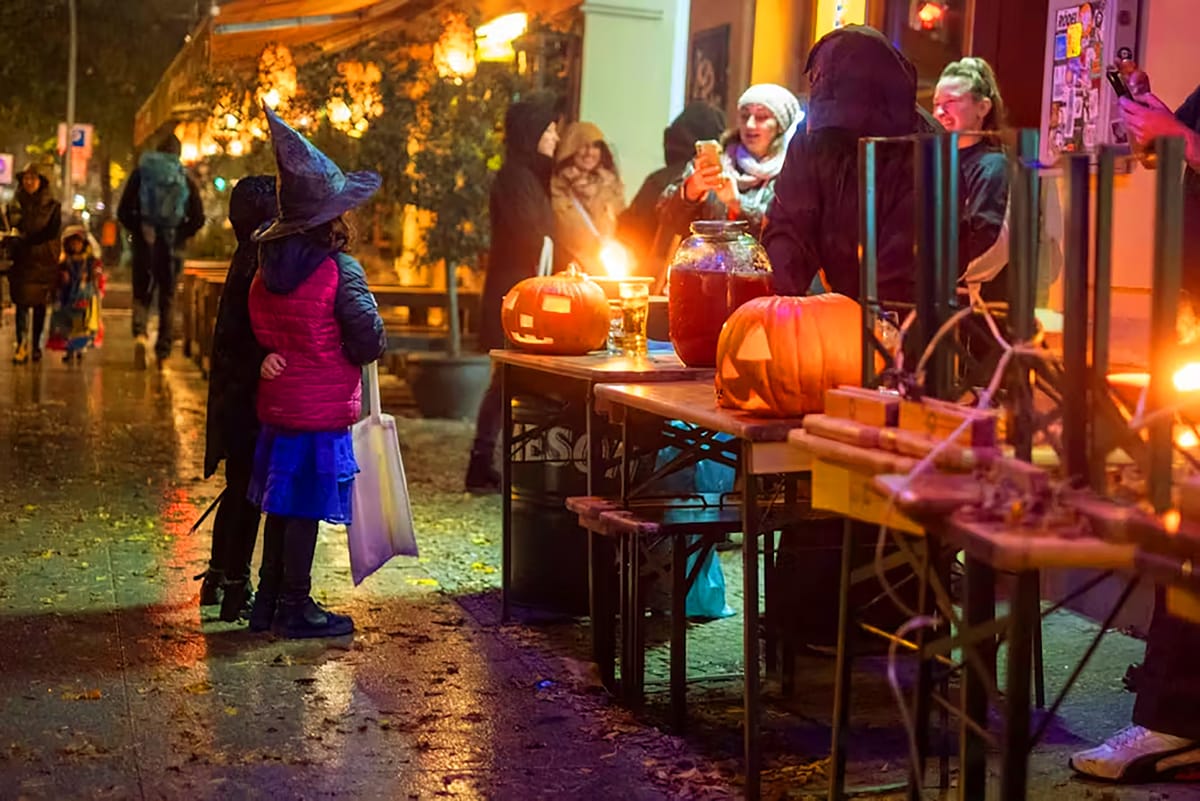 Halloween ở Berlin: Những quái vật và yêu ma nào đang là xu hướng năm 2024