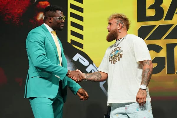 Francis Ngannou đã bác bỏ ý tưởng về một trận đấu quyền anh với Jake Paul